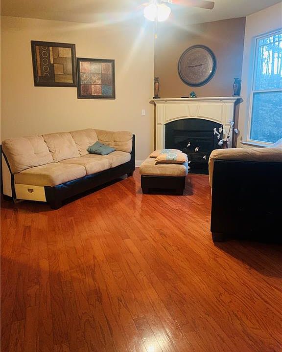 2nd image of 1521 Scenic Pines Dr