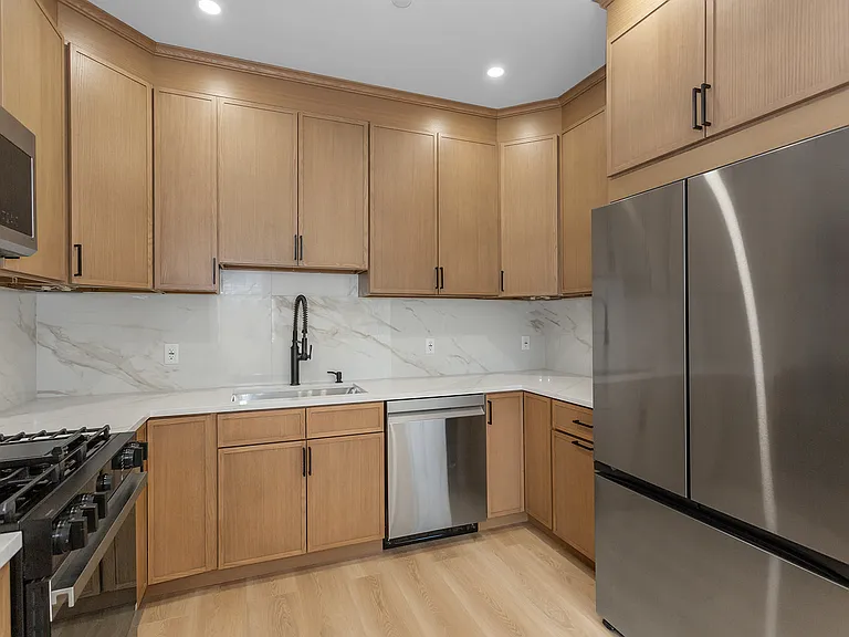 5 Milton Ave #B — Photo 22