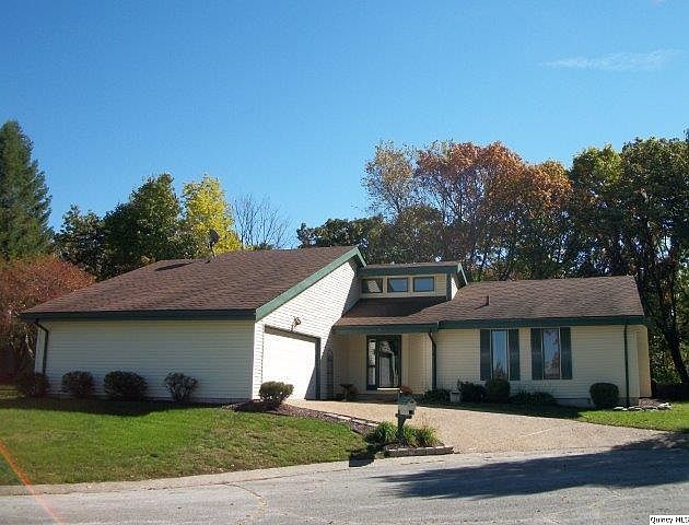 Home for Sale in Quincy, IL $159,900