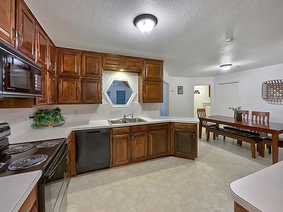 3rd image of 2609 Valparaiso Trl #18105609