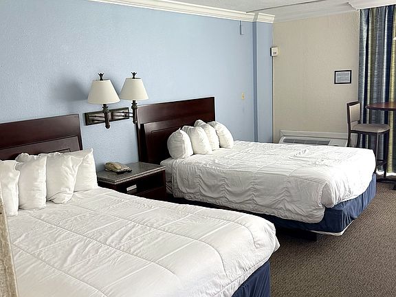4th image of 9550 Shore Dr #314