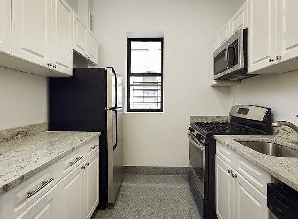 1st image of 120 E 19th St APT 6A