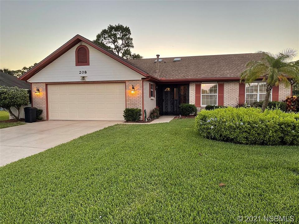 1st image of 208 Golf Club Dr