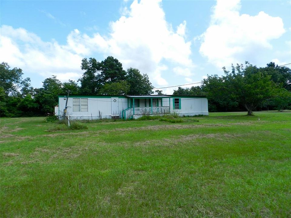 1st image of 145 Garden Villas Dr