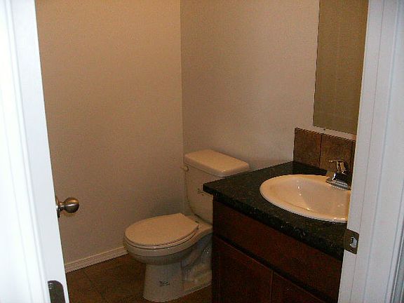 4th image of 107 E Mizzou Ct APT C