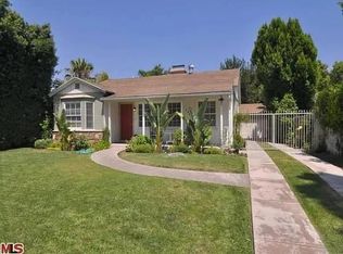 5745 Lemona Ave, Van Nuys, CA 91411