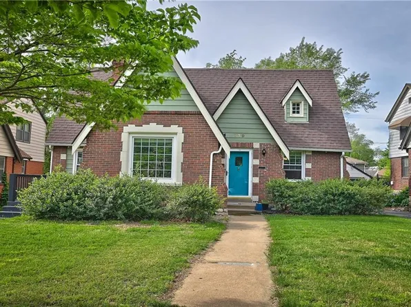 719 E Gregory Blvd, Kansas City, MO 64131