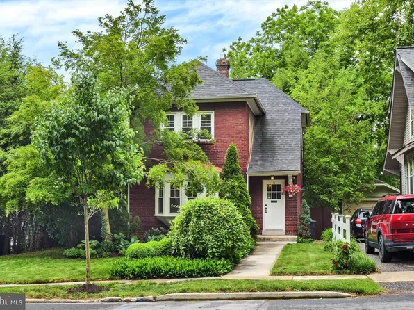 16 N 27th St, Camp Hill, PA 17011