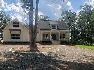 365 Brooks Rd, Brooks, GA 30205