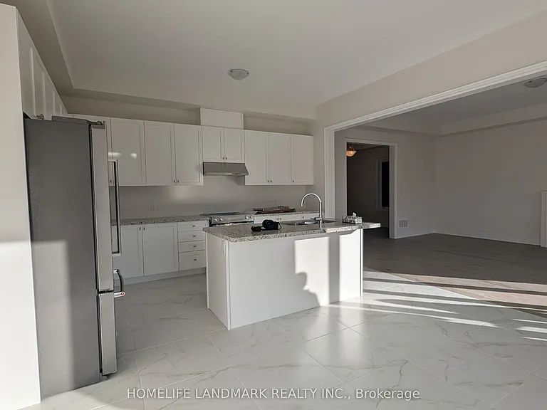 2868 Shortreed Gdns — Photo 14
