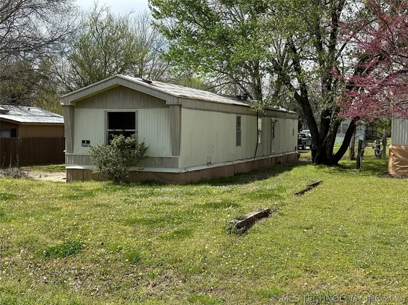 605 Garrison Ave, Fort Gibson, OK 74434