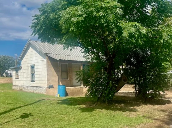 148 Avenue A, Albany, TX 76430