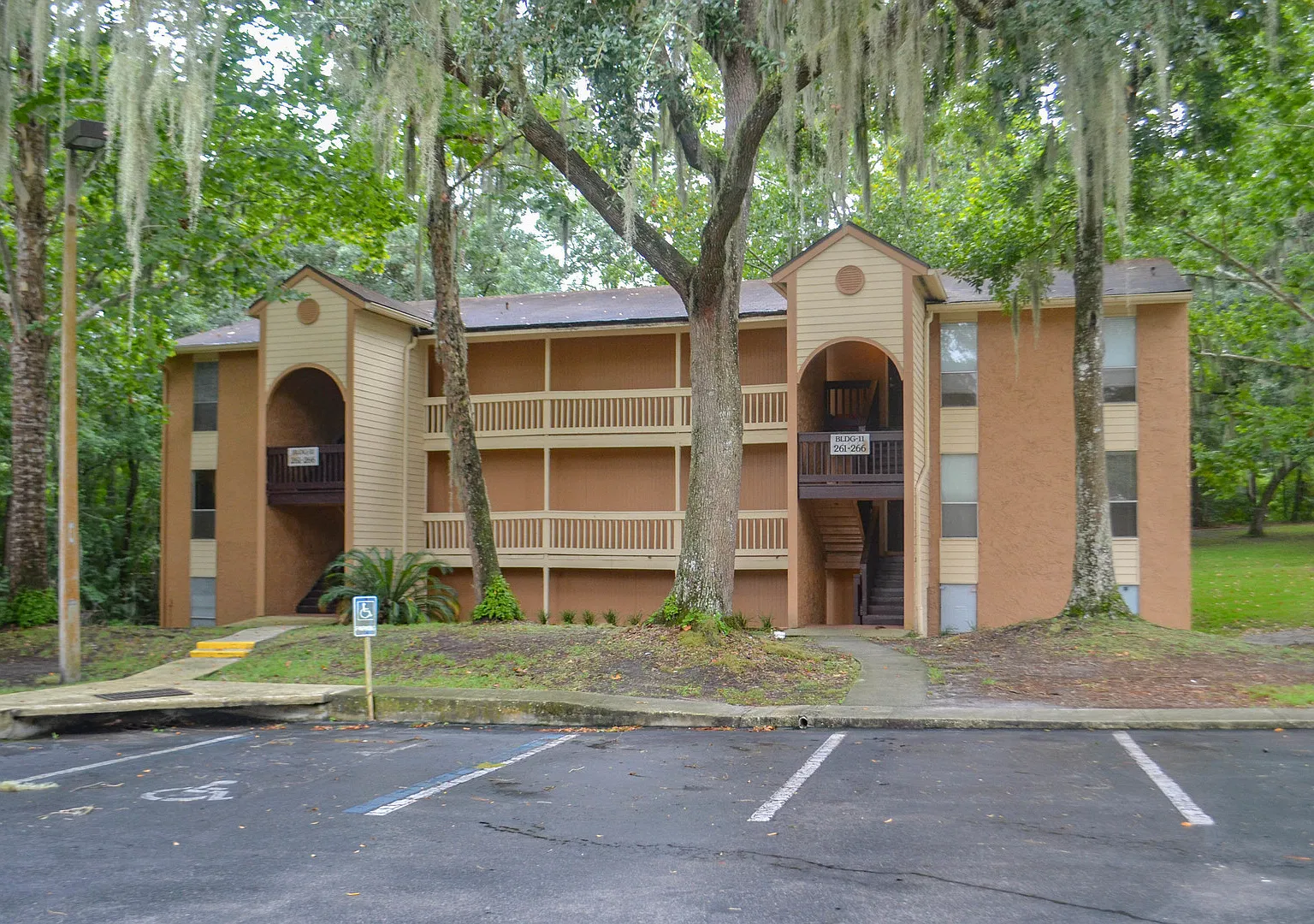 1810 NW 23rd Blvd #241 (Creek's Edge) — Photo 1