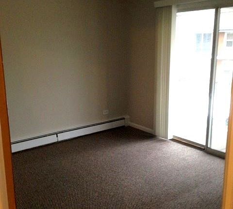 3rd image of 15311 Knox Ave APT 03