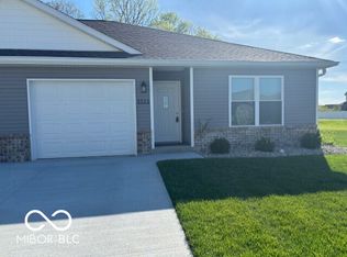 1511 Coen Ct, Columbus, IN 47201