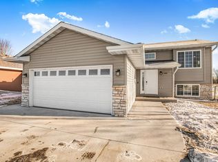 120 Shire Rd N, Watkins, MN 55389