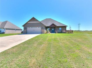 11657 Carefree Ln, Shawnee, OK 74804