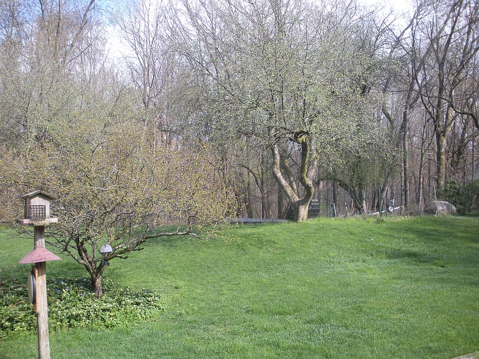 2nd image of 3444 N Applecrest Ct SE