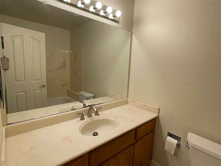 1580 Rehrmann Dr — Photo 24