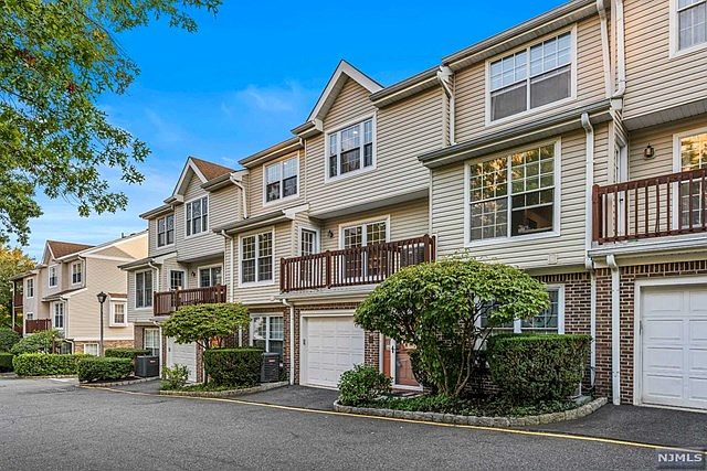 1st image of 257 Village Circle Dr #2204