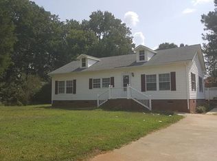 1516 Riverside Rd, Lancaster, SC 29720