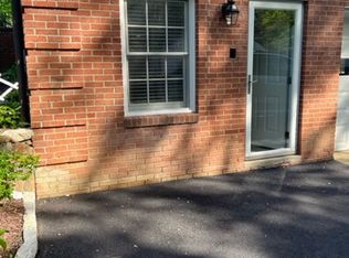63 Cranbury Rd, Norwalk, CT 06851