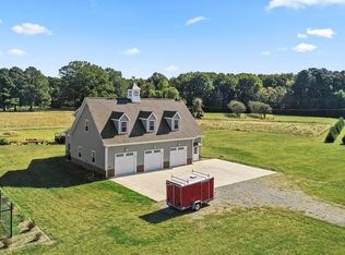 625 Benson Rd, Weems, VA 22576