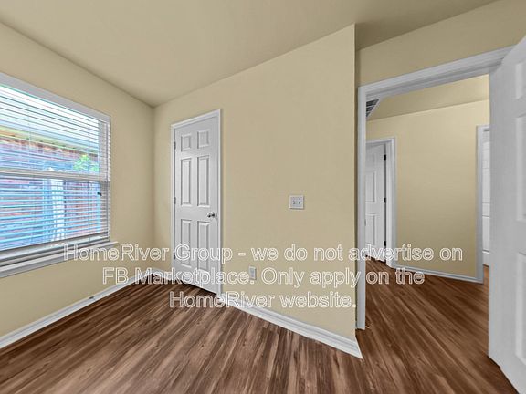 4th image of 8401 SW 47th Cir