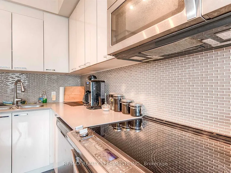 155 Saint Leger St #103 — Photo 14
