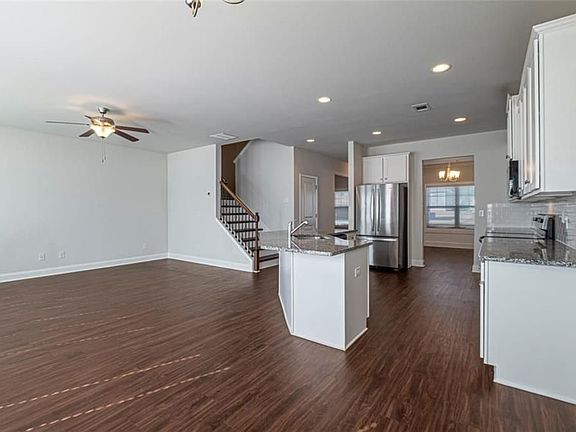 4th image of 4193 Bella View Dr