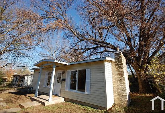 4th image of 912 Evergreen Dr