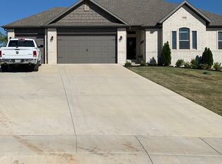 714 Quail Run, Springdale, AR 72762