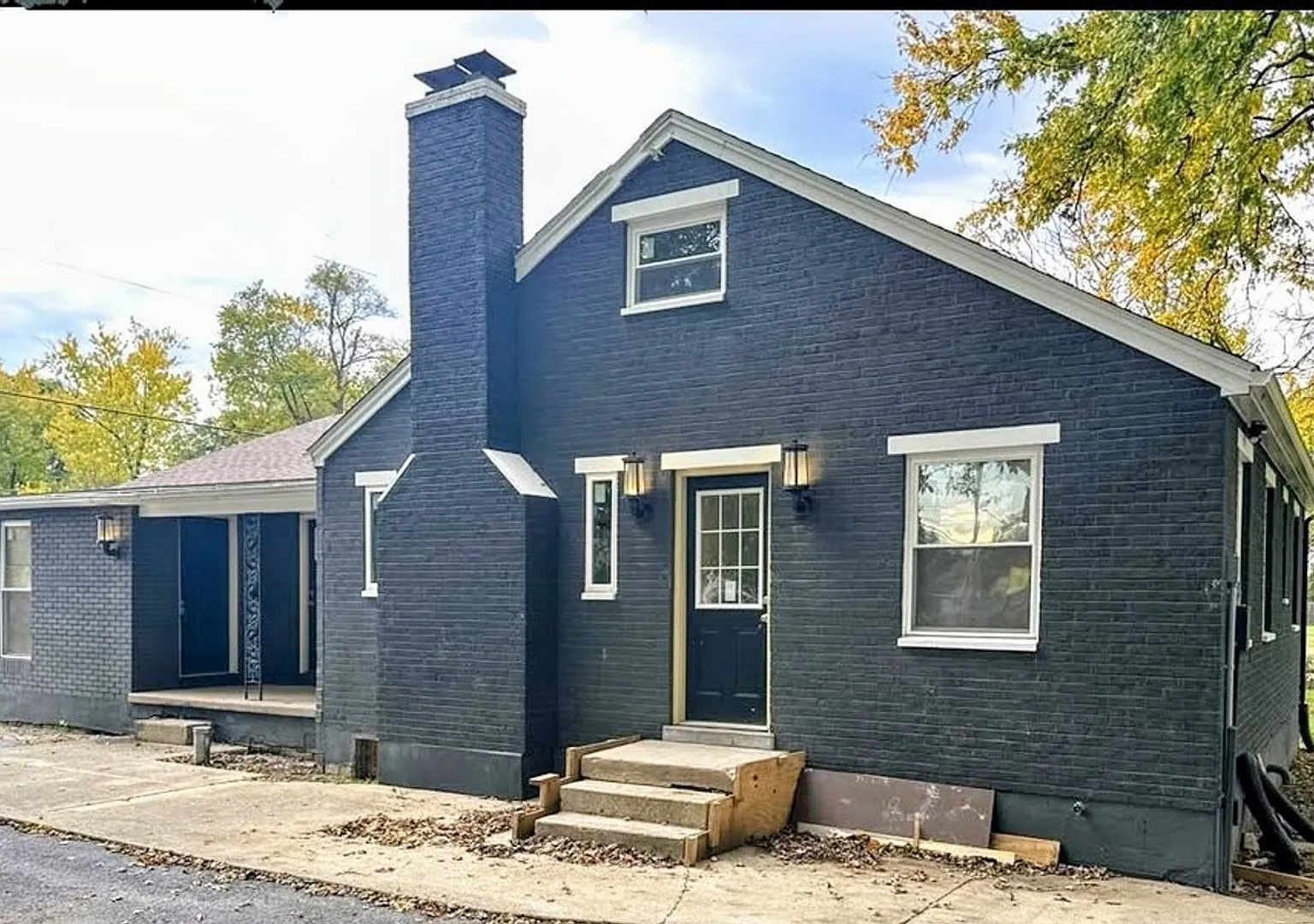 Spacious 6BR House in New Lebanon — Photo 1