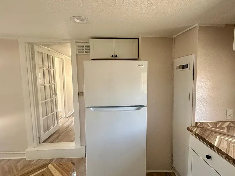 21 Bonfoy Ave — Photo 12