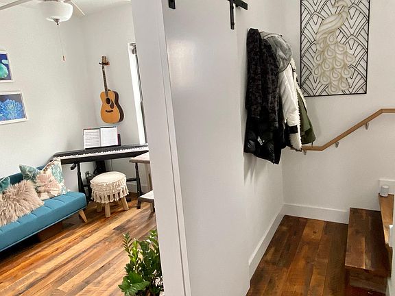 2nd image of 1225 4th Ave S APT 210