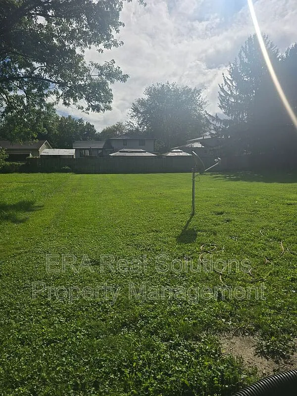 4 bed, 2.5 bath, 1472 sqft, $1,850 — Photo 3