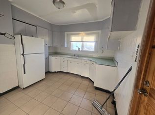 1521 Pierce Ave #2, Niagara Falls, NY 14301