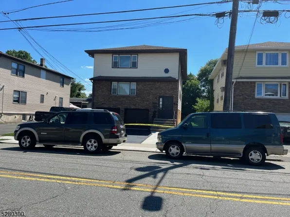 388 Garibaldi Ave, Lodi Boro, NJ 07644