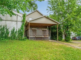 71 Grandview Ave, Struthers, OH 44471