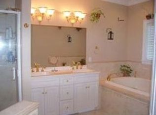 116 Sunrise Pl, Vestal, NY 13850