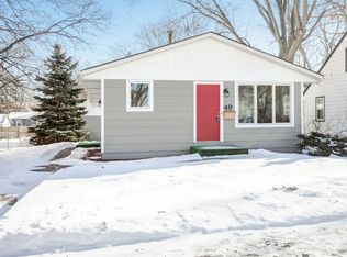 49 7th Ave S, Hopkins, MN 55343