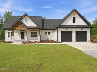 910 Niagara Carthage Rd, Carthage, NC 28327