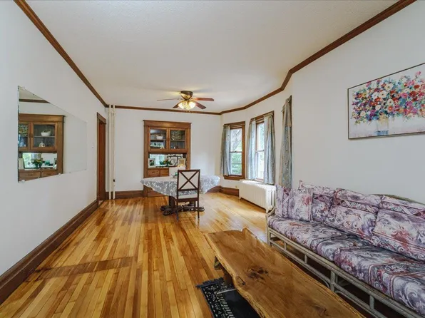 1263 Minnehaha Ave W, Saint Paul, MN 55104