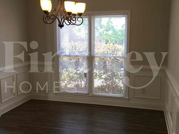 5th image of 109 Janney Cir