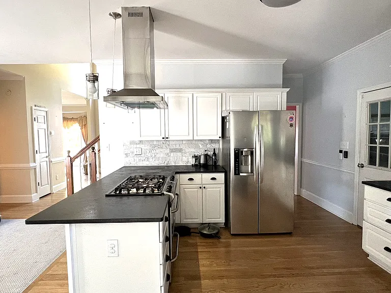 1501 Brookwood Lake Dr — Photo 7