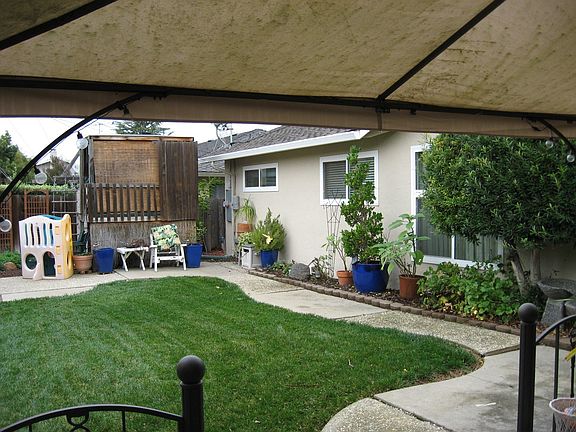 2nd image of 383 Dennis Ave