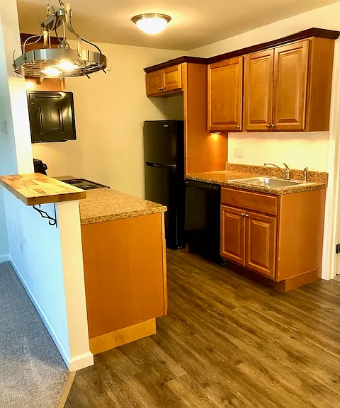149 S 6th St — Photo 1