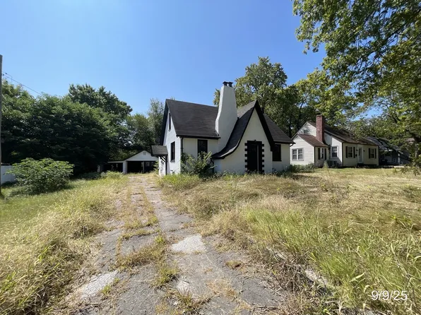 414 N 74th St, Belleville, IL 62223