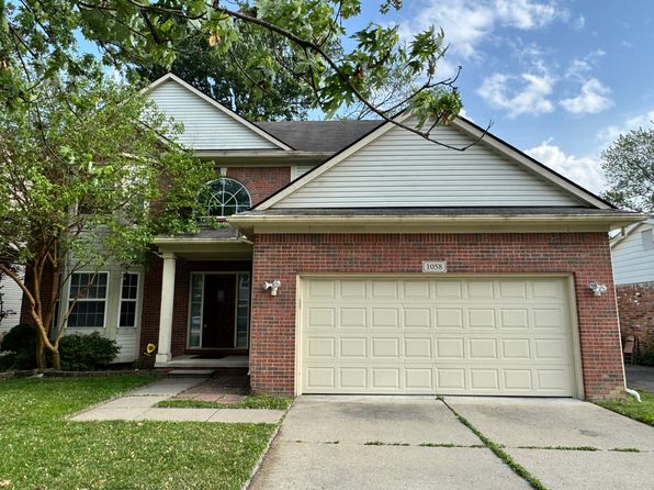 1058 Arthur Dr