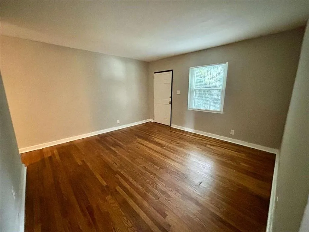 2 bed, 1.0 bath, 650 sqft, $1,250 — Photo 4